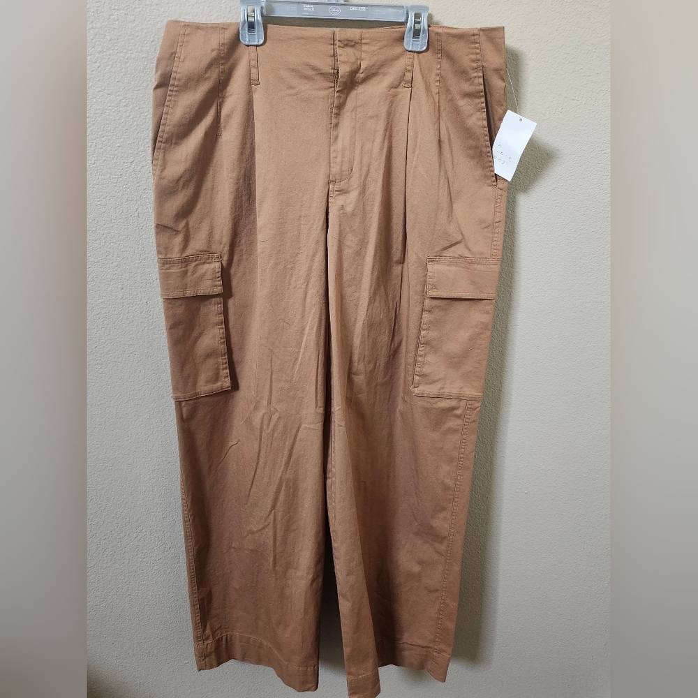 A new day high rise wide leg pants size 14R
